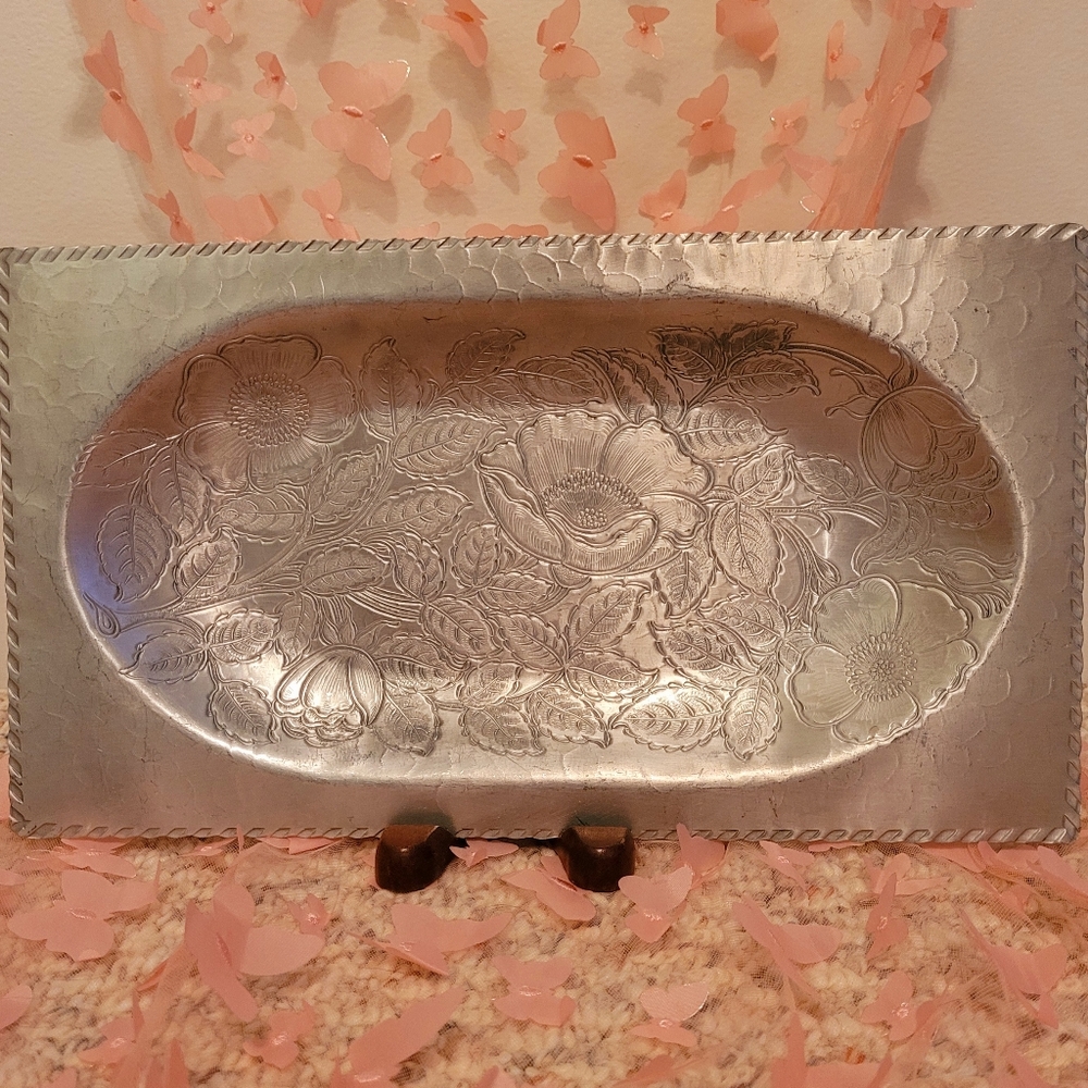 Etched Aluminum Tray